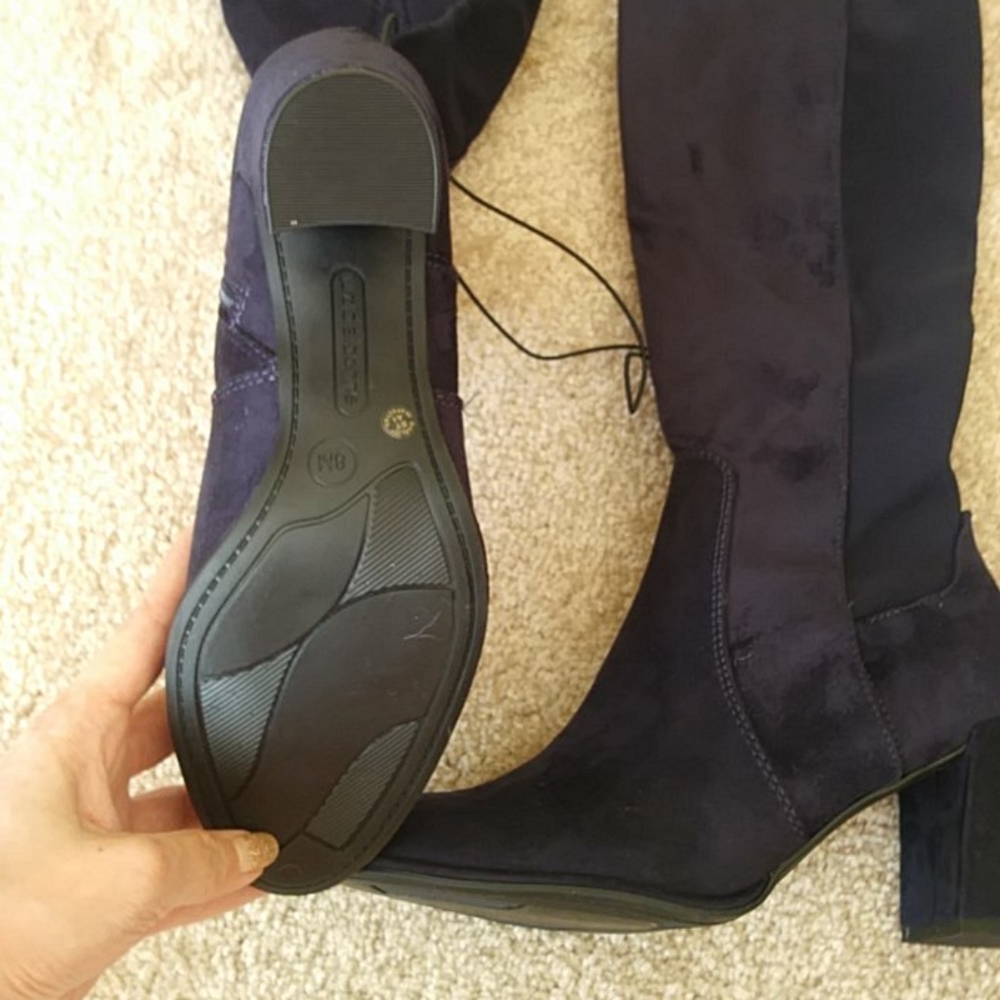 Shoe - Picture 4 of 8